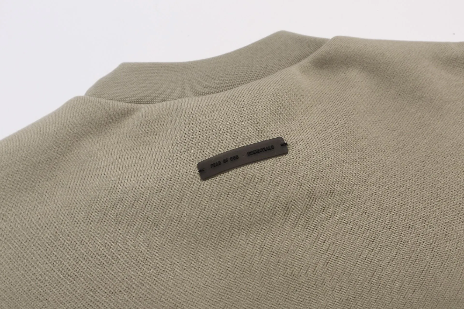 🆕 Essentials Fear of God 26 ：Y # ： Retro Black Sizes：S M L XL